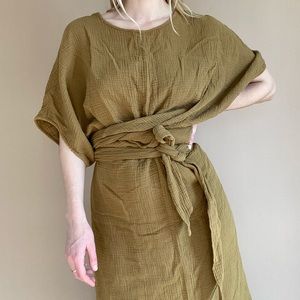 SUUNDAY Dolman Dress in Tapenade